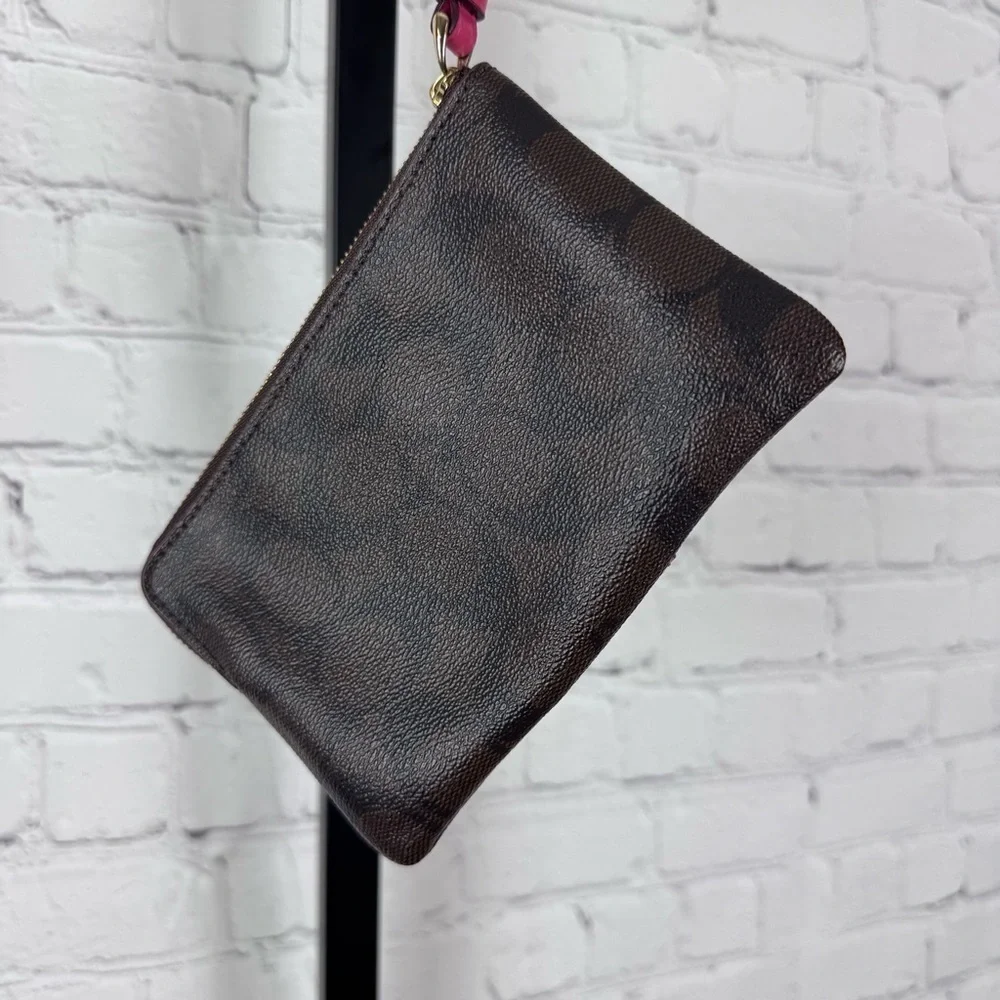 Coach wristlet signature